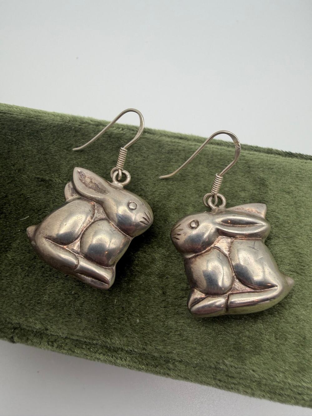 VINTAGE STERLING SILVER BUNNY RABBIT EARRINGS PUFFY EASTER BUNNIES